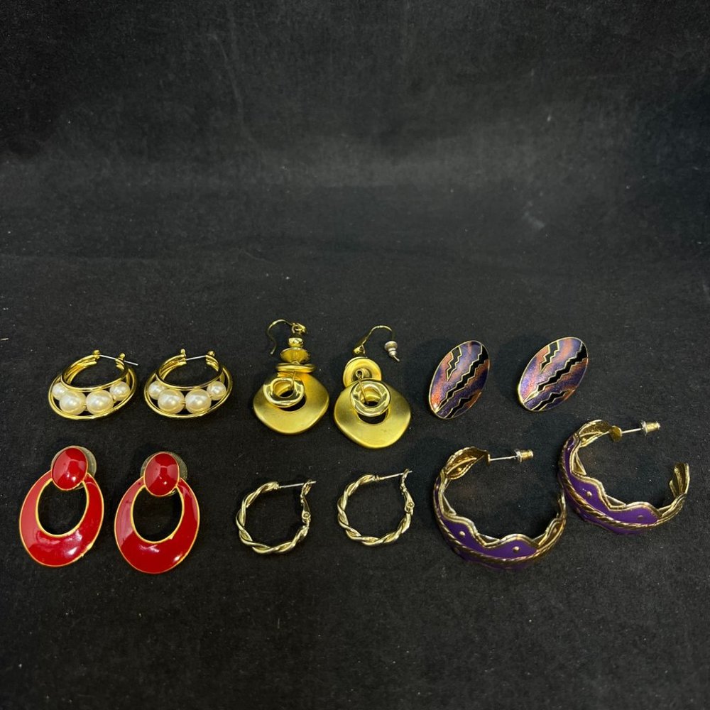 Lot of 6 Gold Tone Pierced Earrings (4078)